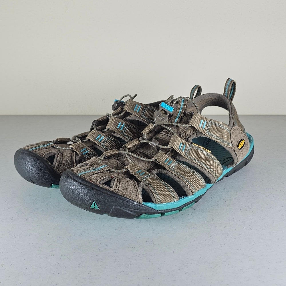 Keen Clearwater CNX Slip On Hiking Sandals Teal Closed Toe Water Shoes Women 9.5